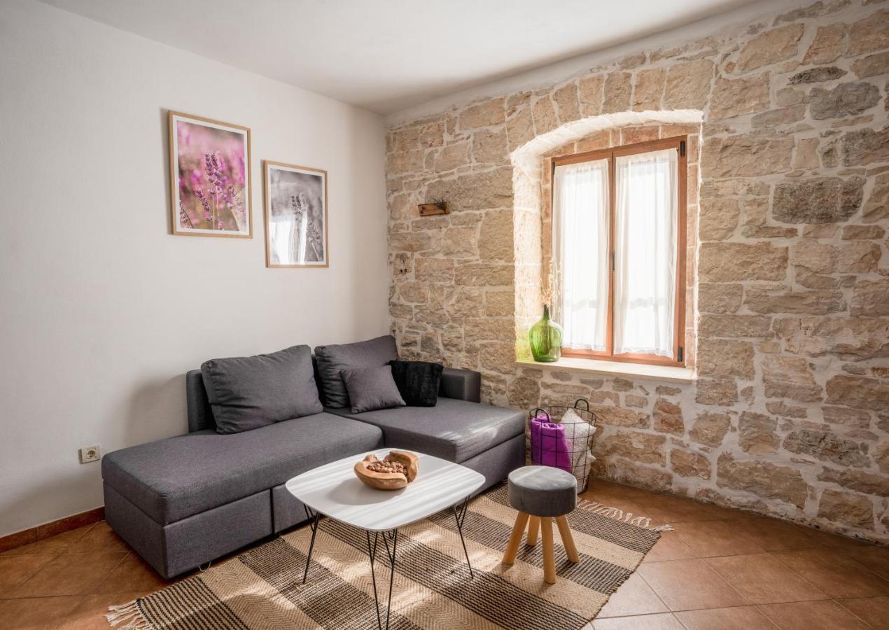 Lavanda Apartments & Room Sveti Lovreč Pazenatički المظهر الخارجي الصورة