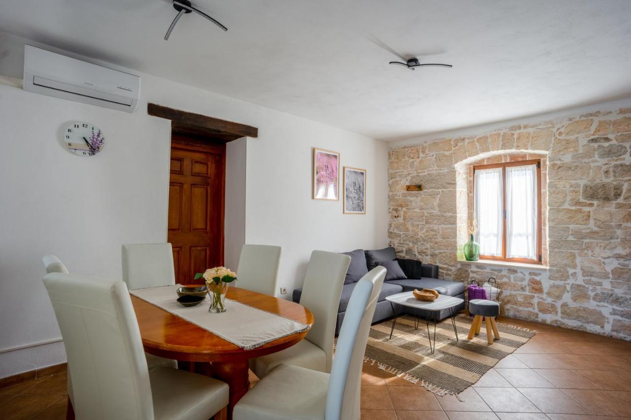 Lavanda Apartments & Room Sveti Lovreč Pazenatički المظهر الخارجي الصورة